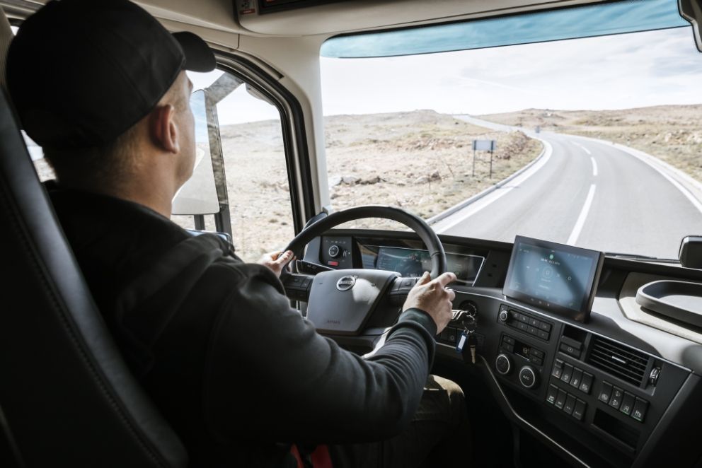 driver volvo οδηγός