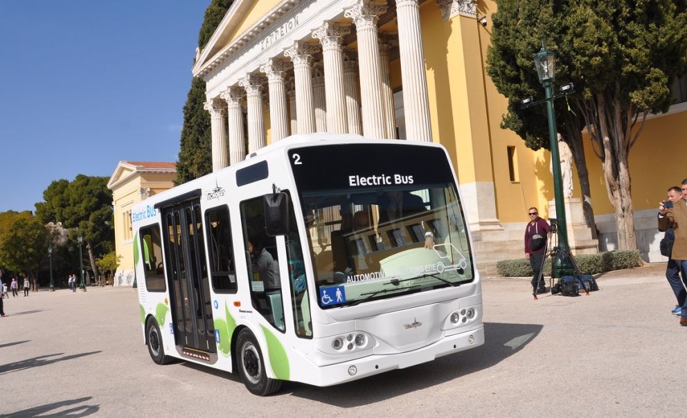 Πλήθος κόσμου στην εκδήλωση που πραγματοποίησε η Automotive Solutions στο χώρο του Ζαππείου.
