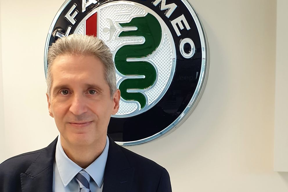 Ο κ. Γαρδέλης διαθέτει μακρόχρονη και επιτυχημένη σταδιοδρομία στον κλάδο του αυτοκινήτου