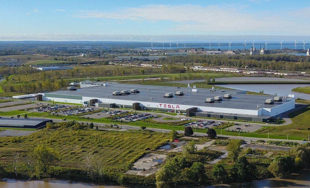 To Gigafactory 2 της Tesla που λειτουργεί από το 2014 στο Μπάφαλο των Η.Π.Α.