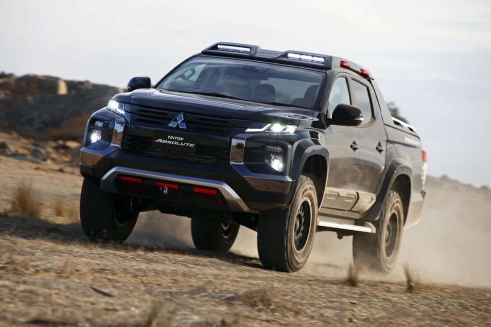 Η Mitsubishi Motors Corporation δημιούργησε το «one-off» εκθεσιακό όχημα, Mitsubishi L200 Absolute, προκειμένου να αναδείξει τη σκληροτράχηλη φύση του νέου ιαπωνικού pick-up.