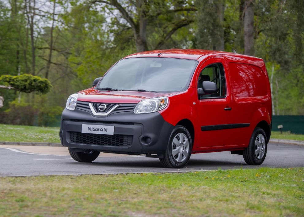 Το νέο Nissan NV250 θα αντικαταστήσει από τον προσεχή Σεπτέμβριο το NV200, το οποίο θα διατίθεται μόνο ως ηλεκτρικό (e-NV200).