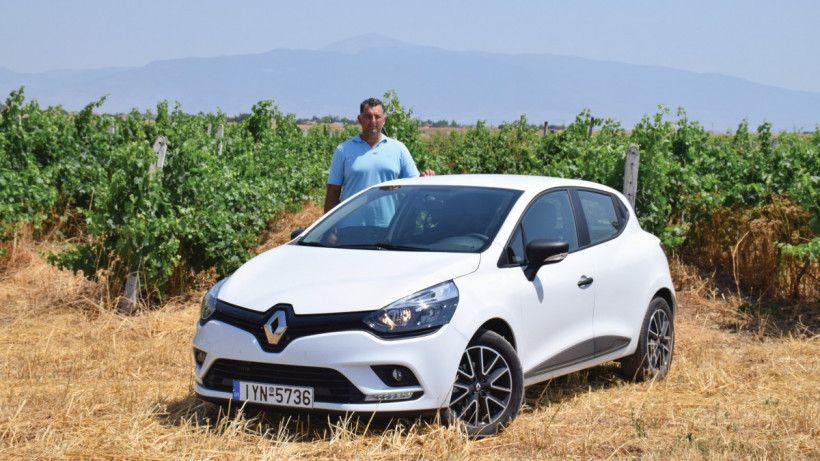 Μεταφορά κρασιών με Renault Clio Van