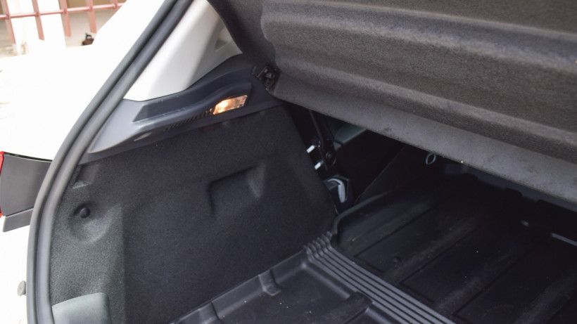 Μεταφορά κρασιών με Renault Clio Van