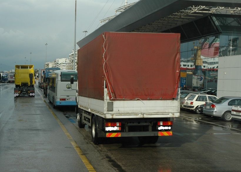 Απαράδεκτες συμπεριφορές στην Πάτρα