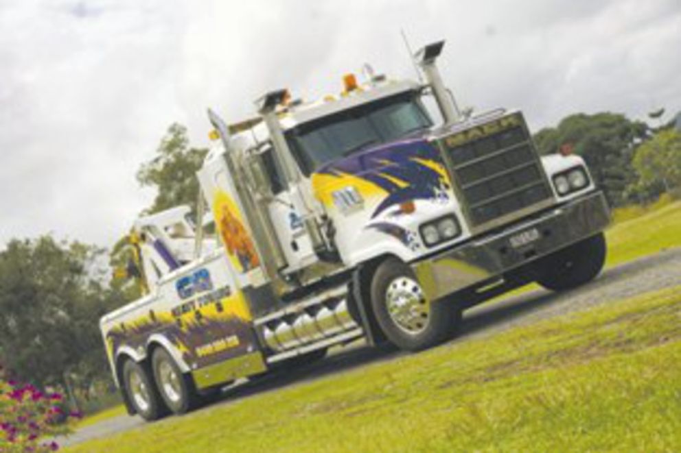 Mack Superliner Towing Truck