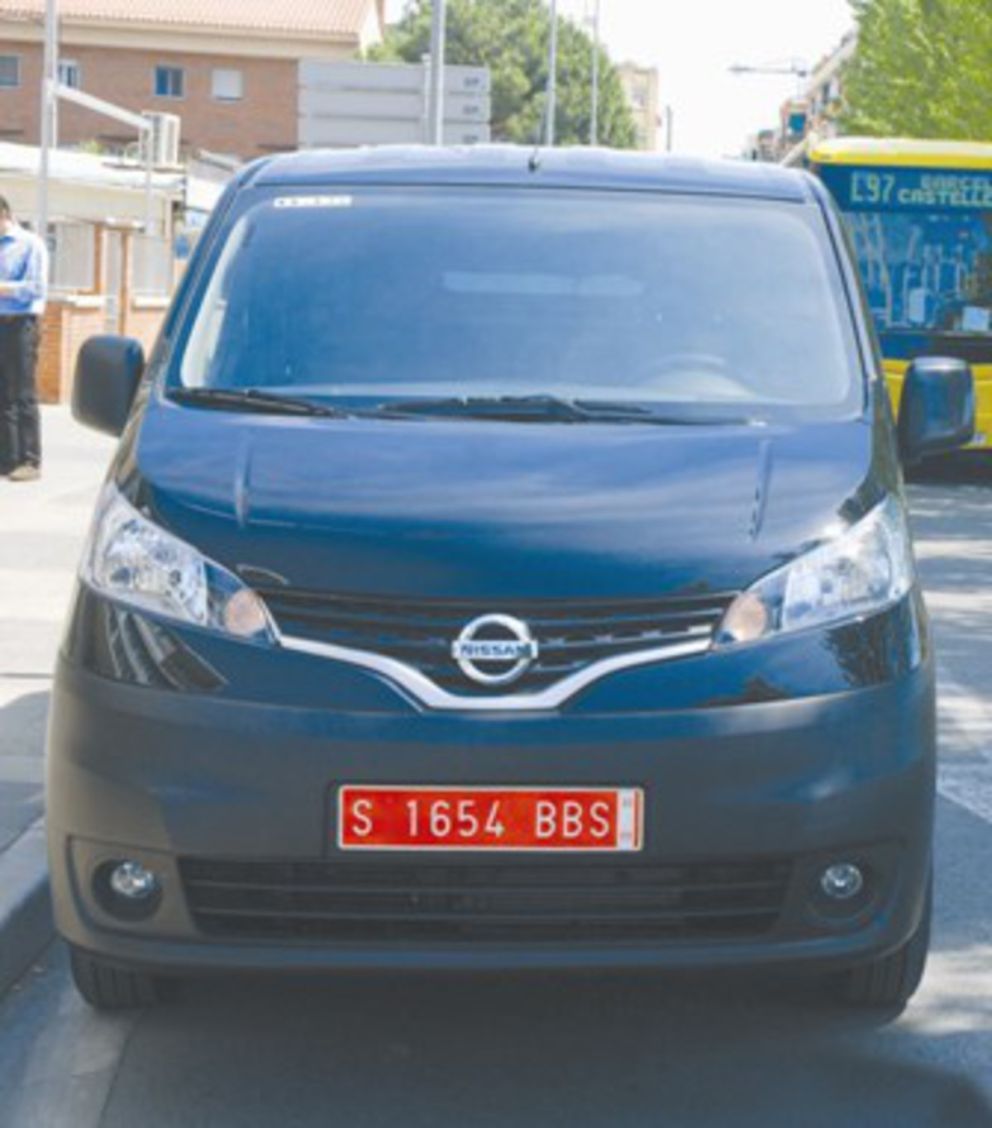 NISSAN NV 200 «VAN of the YEAR 2010»