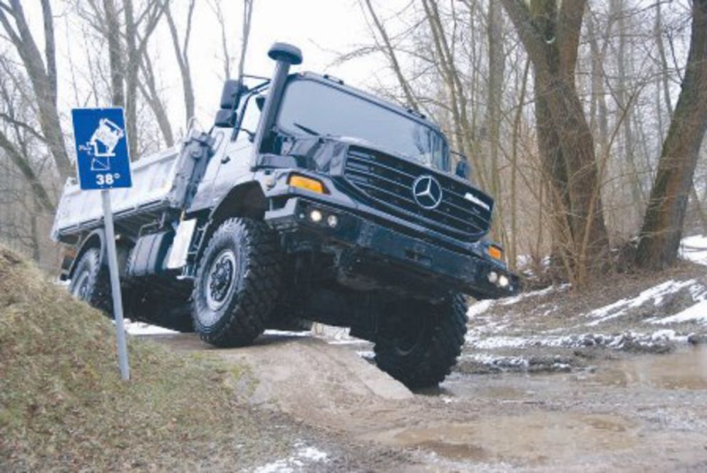 Mercedes-Benz Zetros: Ο Γερμανός Καταδρομέας