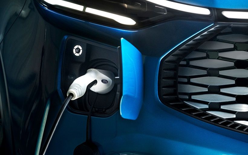 Η Ford αποκαλύπτει το αμιγώς ηλεκτρικό E-Transit Custom