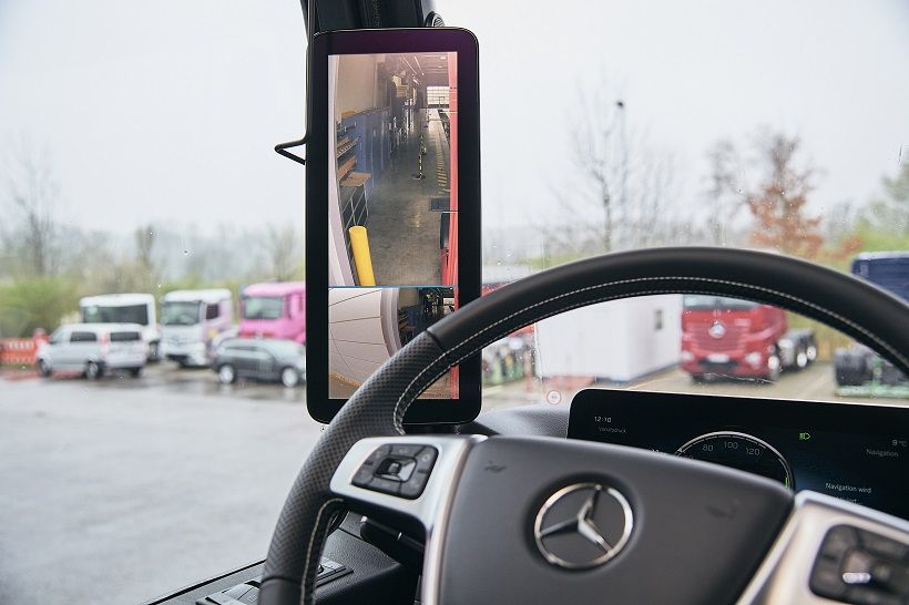 Η δεύτερη γενιά MirrorCam στα φορτηγά Mercedes-Benz