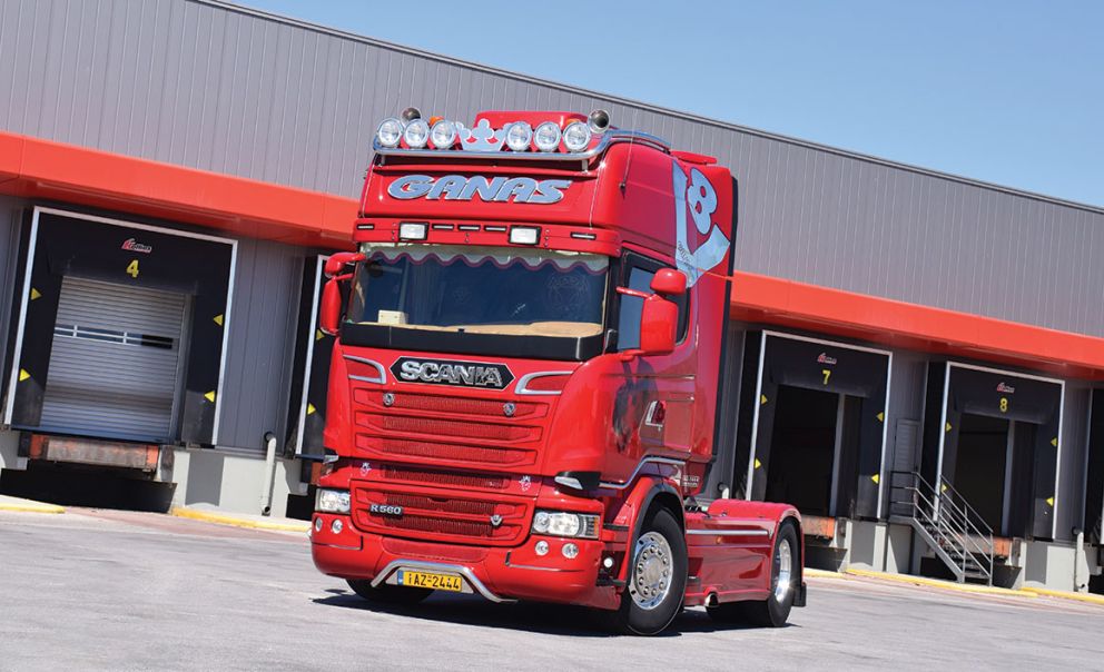 Scania R 560 της Ganas S.A. από τον Τύρναβο.