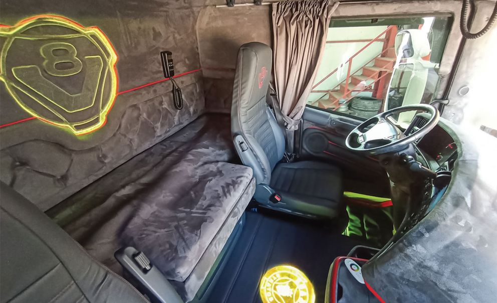 Το Scania R της Μακρυδάκης Μεταφορική 