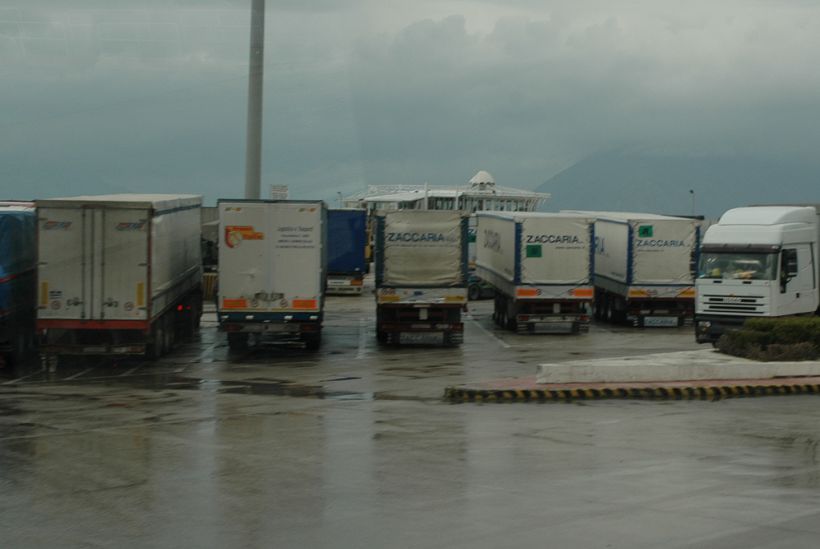 Απαγορευτικά Οκτωβρίου στην Ελλάδα και στο εξωτερικό
