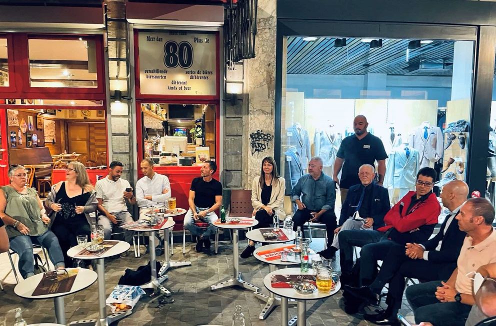 Ταξί, Έλενα Κουντουρά, 