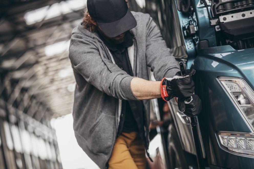 volvo truck 