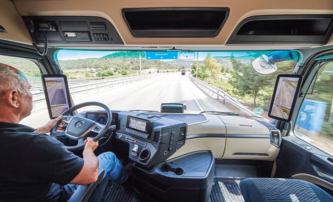 Εικόνα από το μέλλον στο εσωτερικό του νέου Actros.