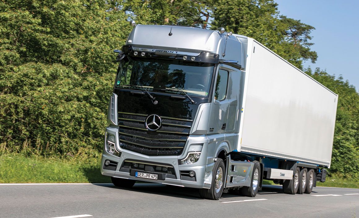 Mercedes-Benz Actros GigaSpace