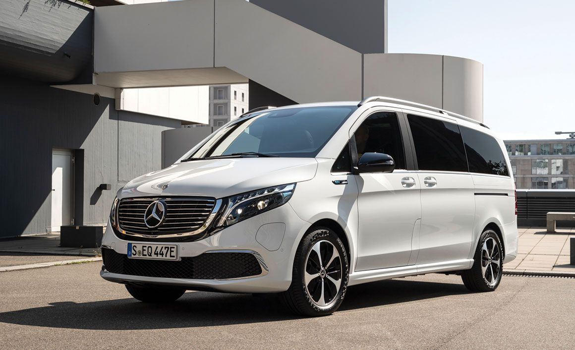 Η EQV300, το ηλεκτρικό premium πολυθέσιο της Mercedes-Benz, είναι το δεύτερο μοντέλο της οικογένειας EQ που κάνει την είσοδό του στην ελληνική αγορά, μετά την EQC.