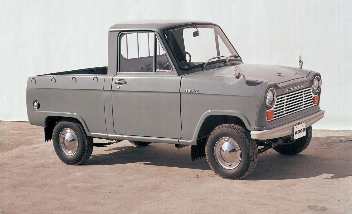 Το B360 αποτελεί το πρώτο τετράτροχο pick-up της Mazda.