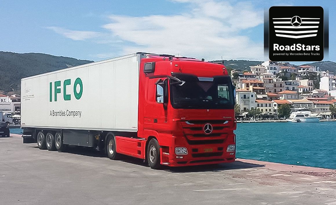 To Mercedes-Benz Actros του Σταύρου Παπαδόπουλου έλκει τριαξονικό θάλαμο. 