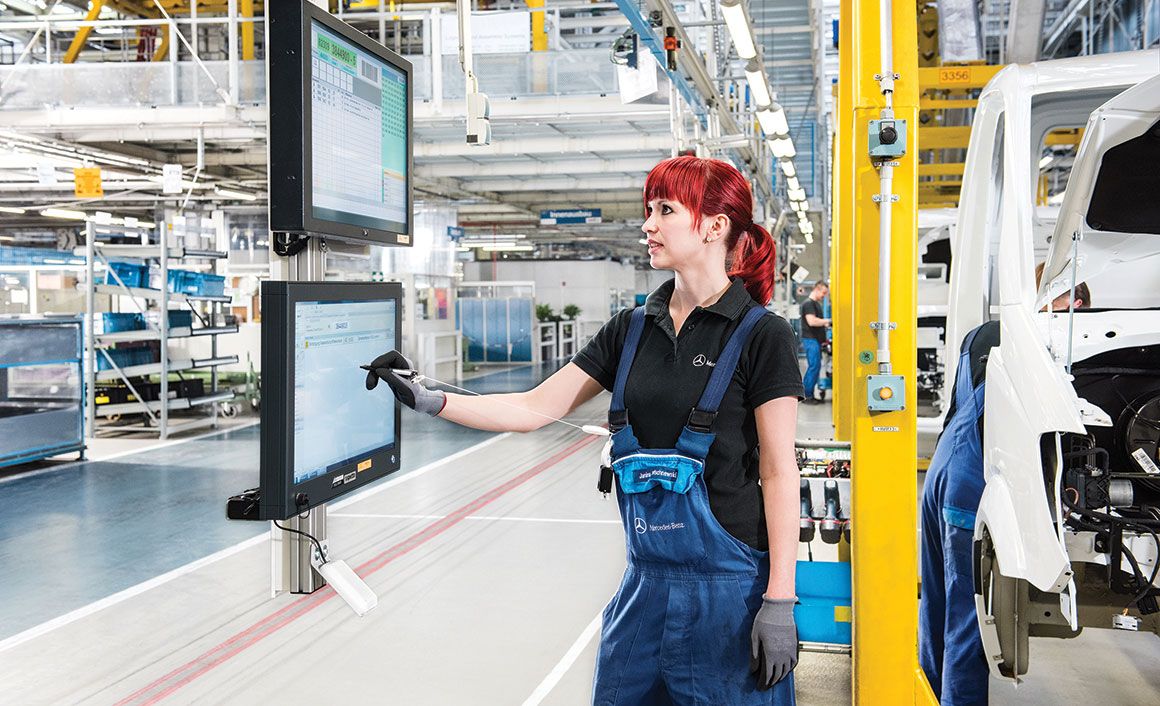 Tα περασμένα χρόνια η Mercedes-Benz Vans επένδυσε περίπου ένα δισεκατομμύριο ευρώ στον εκσυγχρονισμό του εργοστασίου