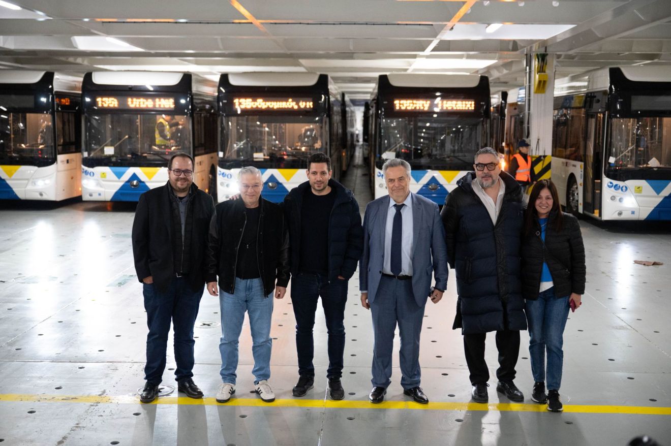 εκπρόσωποι του υπουργείου μεταφορών και των αστικών συγκοινωνιών